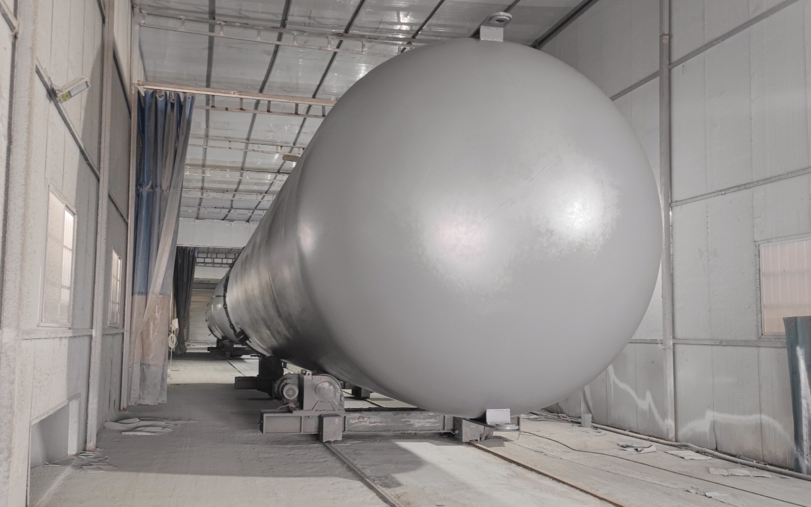 儲(chǔ)罐容器_壓力容器_低溫儲(chǔ)罐_菏澤花王壓力容器